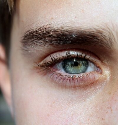 jak dbać o zdrowe brwi