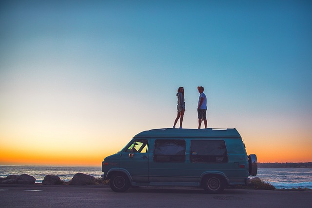 Czy warto zainwestować w vana i podróżować nim po świecie